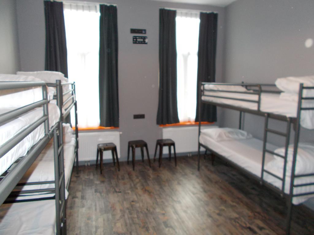 Urban City Centre Hostel Brussels Exterior photo