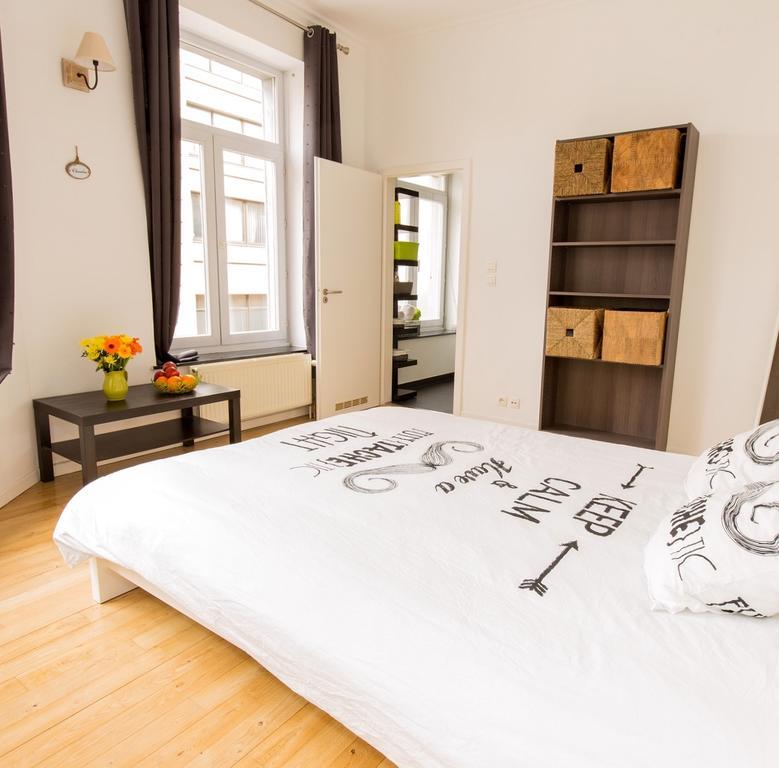 Urban City Centre Hostel Brussels Exterior photo